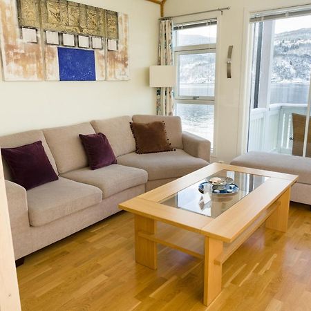 Tjeldsundbrua Maritim Villa Evenskjer Bagian luar foto