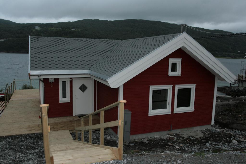 Tjeldsundbrua Maritim Villa Evenskjer Ruang foto