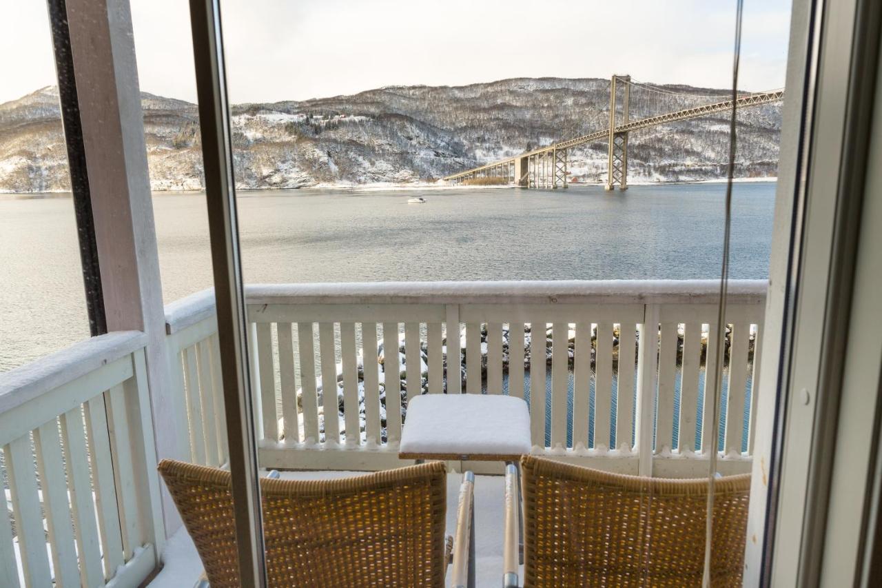Tjeldsundbrua Maritim Villa Evenskjer Bagian luar foto
